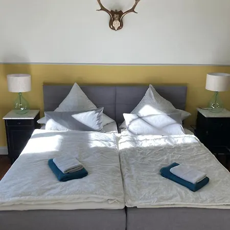 Bed & Breakfast Gutshaus - Gut Wittmoldt